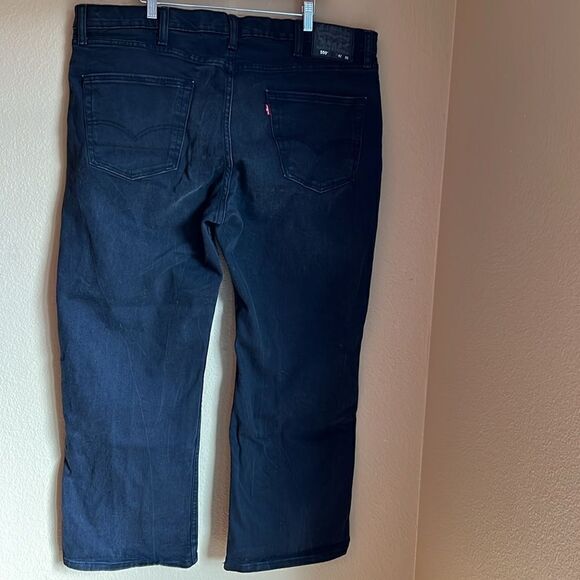 Levi’s 559 Jeans Black with light fading and whiskering and a bit of stretch - Picture 2 of 9